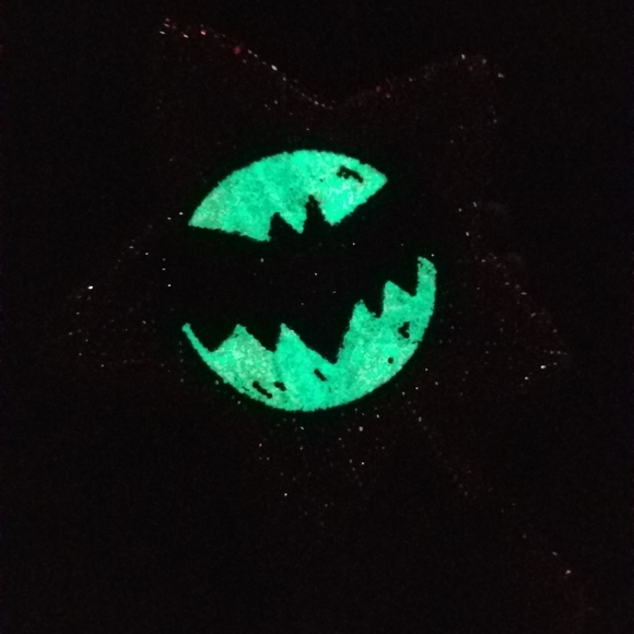 🆕️Jeffree Star, Custom Glow Web Halloween Mirror - Picture 16 of 16